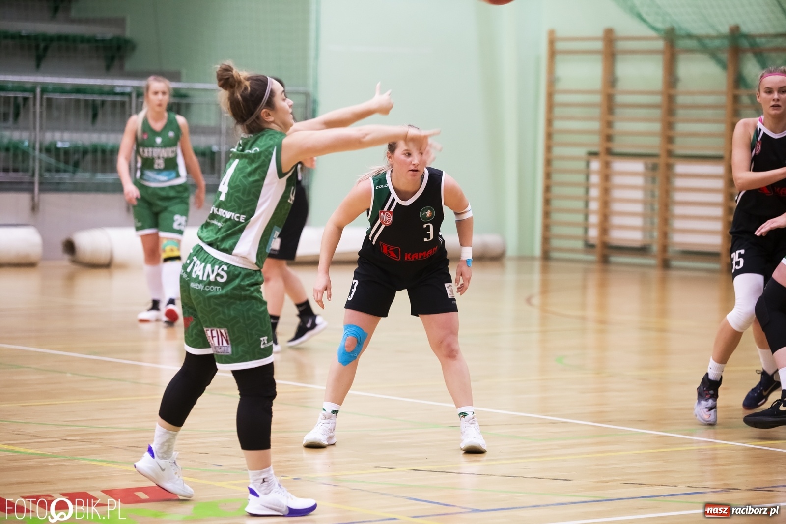 Zdjęcie w galerii na portalu naszraciborz.pl: Kolejna porażka koszykarek RKK AZS Racibórz [FOTO] wiadomości z regionu