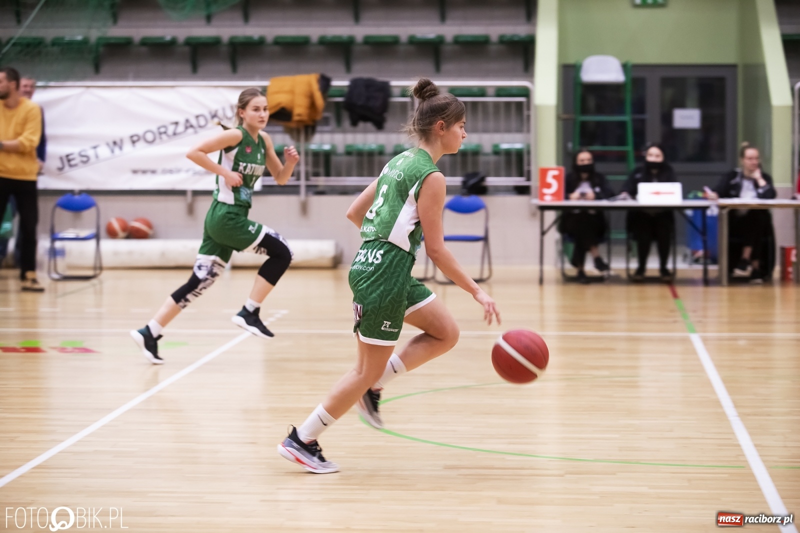 Zdjęcie w galerii na portalu naszraciborz.pl: Kolejna porażka koszykarek RKK AZS Racibórz [FOTO] wiadomości z regionu