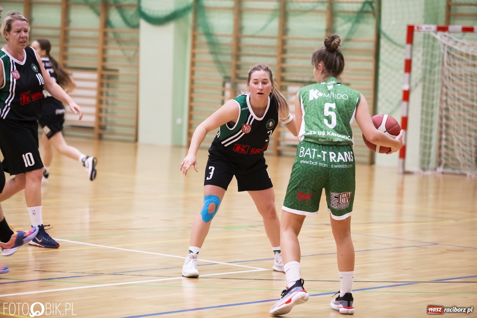 Zdjęcie w galerii na portalu naszraciborz.pl: Kolejna porażka koszykarek RKK AZS Racibórz [FOTO] wiadomości z regionu