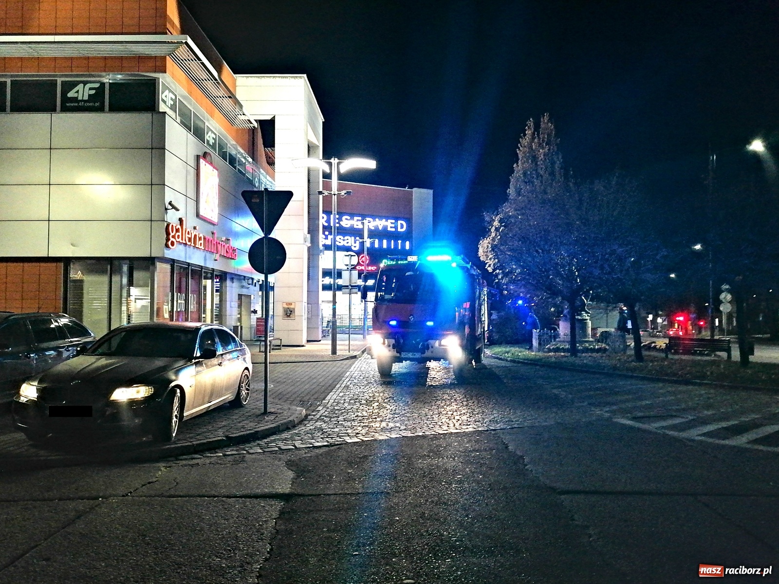 Zdjęcie w galerii na portalu naszraciborz.pl: Strażacki weekend pod znakiem fałszywych alarmów wiadomości z regionu