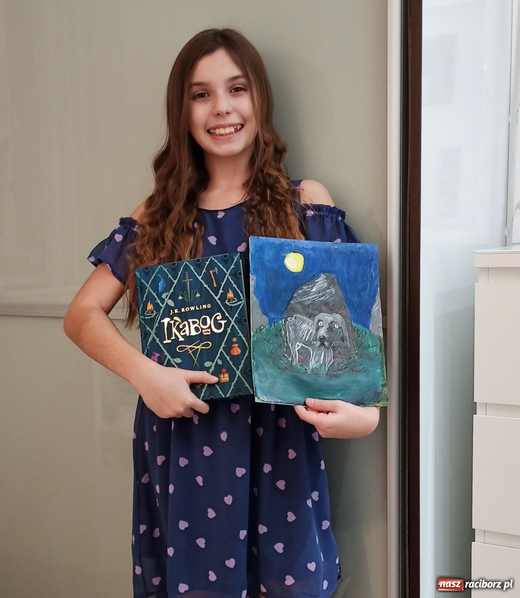 Zdjęcie w galerii na portalu naszraciborz.pl: Mieszkanka Kornowaca autorką ilustracji do książki J.K Rowling wiadomości z regionu
