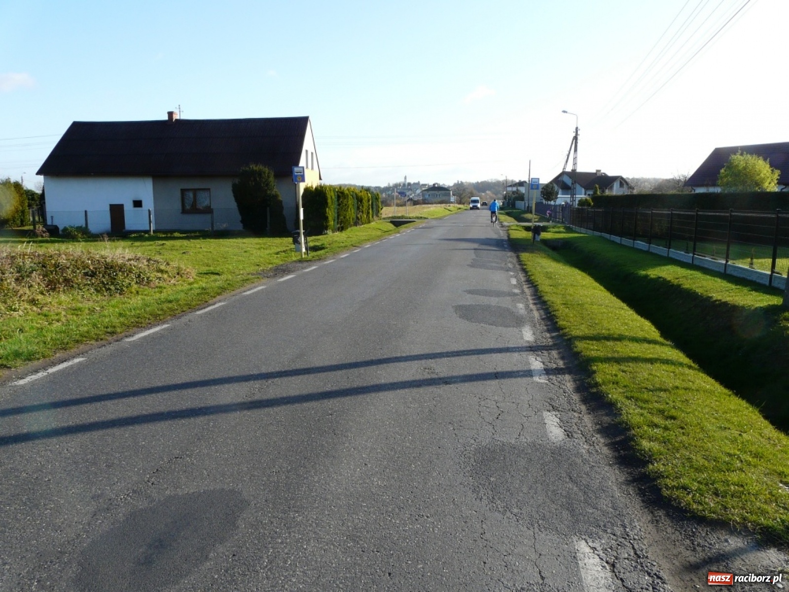 Zdjęcie w galerii na portalu naszraciborz.pl: Kolejne dofinansowania do przebudowy dróg powiatowych wiadomości z regionu