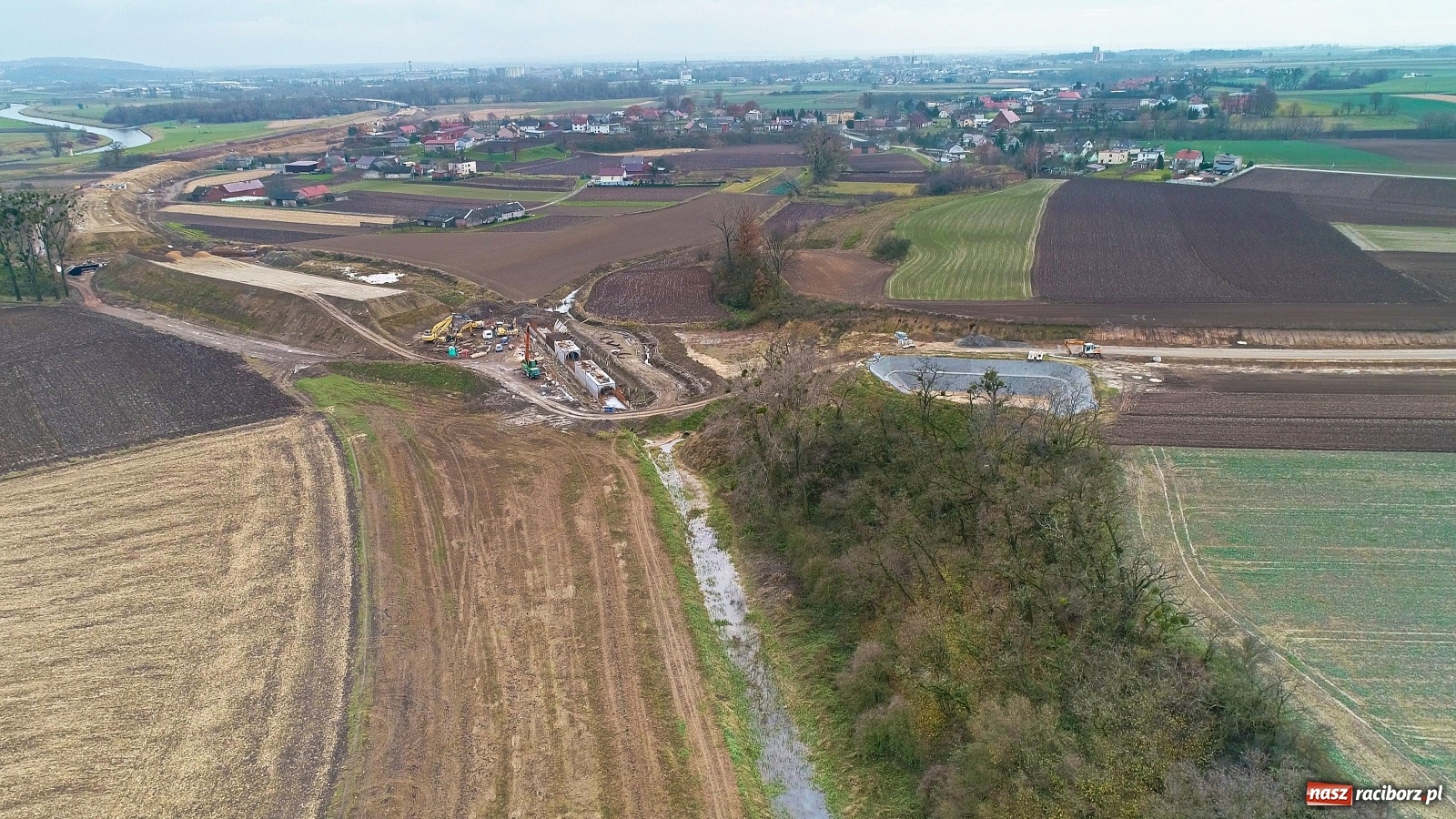 Zdjęcie w galerii na portalu naszraciborz.pl: Raport z budowy wschodniej obwodnicy Raciborza [FOTO i WIDEO]  wiadomości z regionu