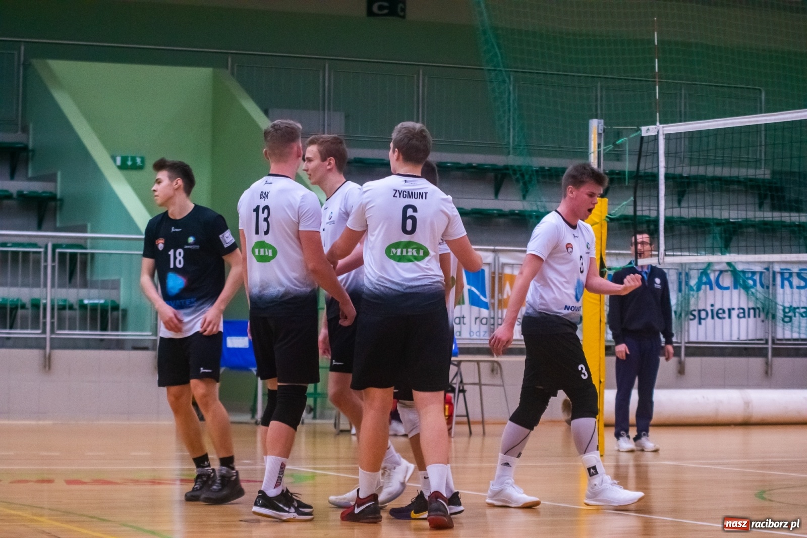 Zdjęcie w galerii na portalu naszraciborz.pl: Szybkie 3:0 i do domu. Kolejne zwycięstwo siatkarzy AZS Rafako [FOTO i WIDEO] wiadomości z regionu