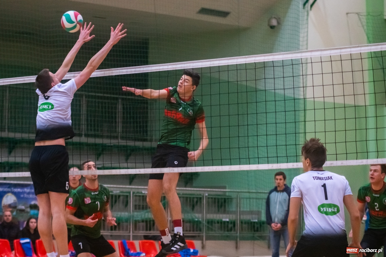 Zdjęcie w galerii na portalu naszraciborz.pl: Szybkie 3:0 i do domu. Kolejne zwycięstwo siatkarzy AZS Rafako [FOTO i WIDEO] wiadomości z regionu