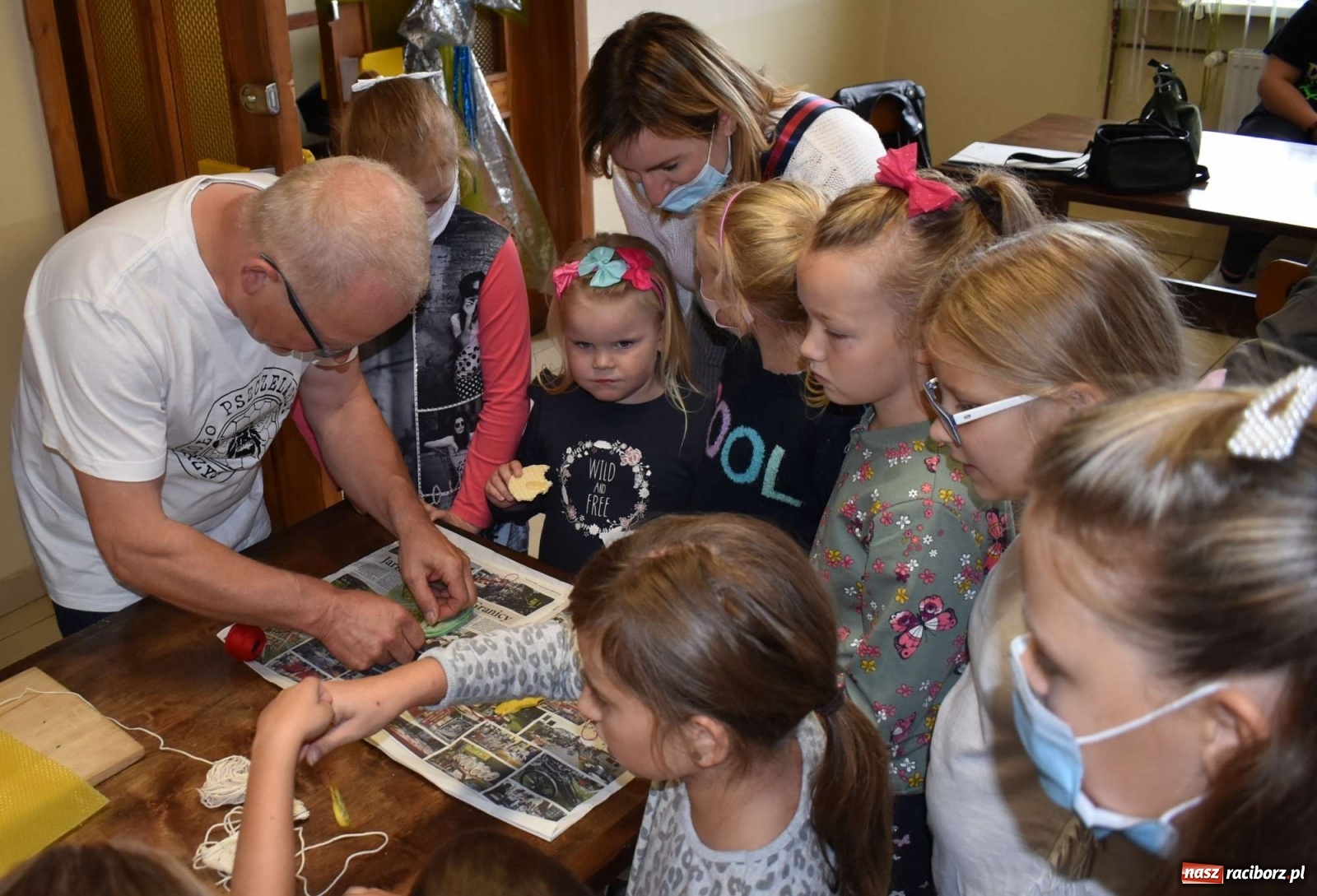 Zdjęcie w galerii na portalu naszraciborz.pl: W starej szkole w Ciechowicach powstaje izba pamięci  wiadomości z regionu