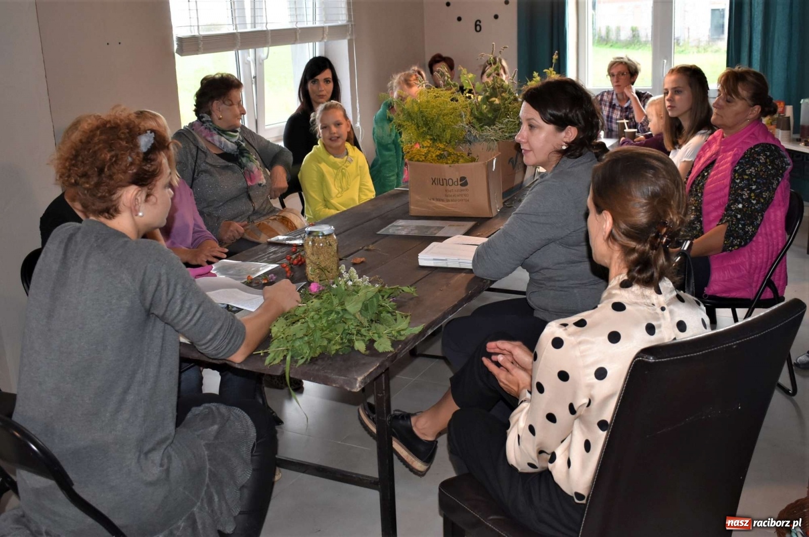 Zdjęcie w galerii na portalu naszraciborz.pl: W starej szkole w Ciechowicach powstaje izba pamięci  wiadomości z regionu