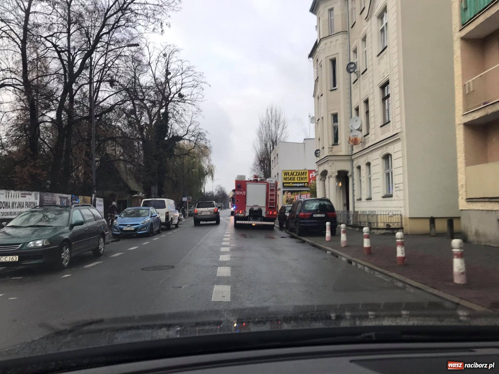 Zdjęcie w galerii na portalu naszraciborz.pl: Kolizje, pożary sadzy i zgon. Pracowity weekend raciborskich strażaków wiadomości z regionu