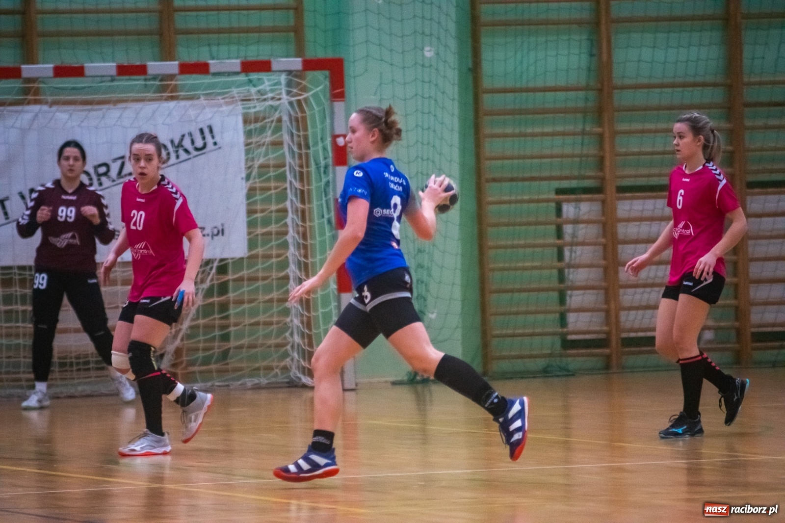 Zdjęcie w galerii na portalu naszraciborz.pl: Piłka ręczna. Kolejny horror z udziałem pietrowickiego Startu [FOTO i WIDEO] wiadomości z regionu