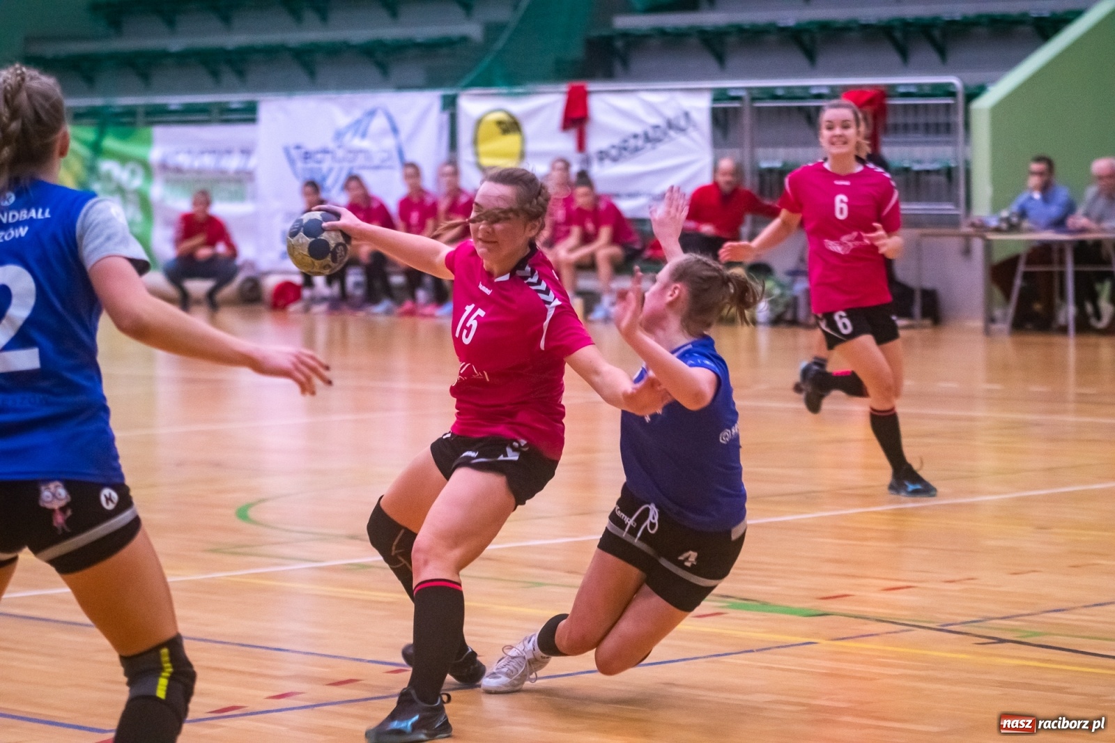 Zdjęcie w galerii na portalu naszraciborz.pl: Piłka ręczna. Kolejny horror z udziałem pietrowickiego Startu [FOTO i WIDEO] wiadomości z regionu