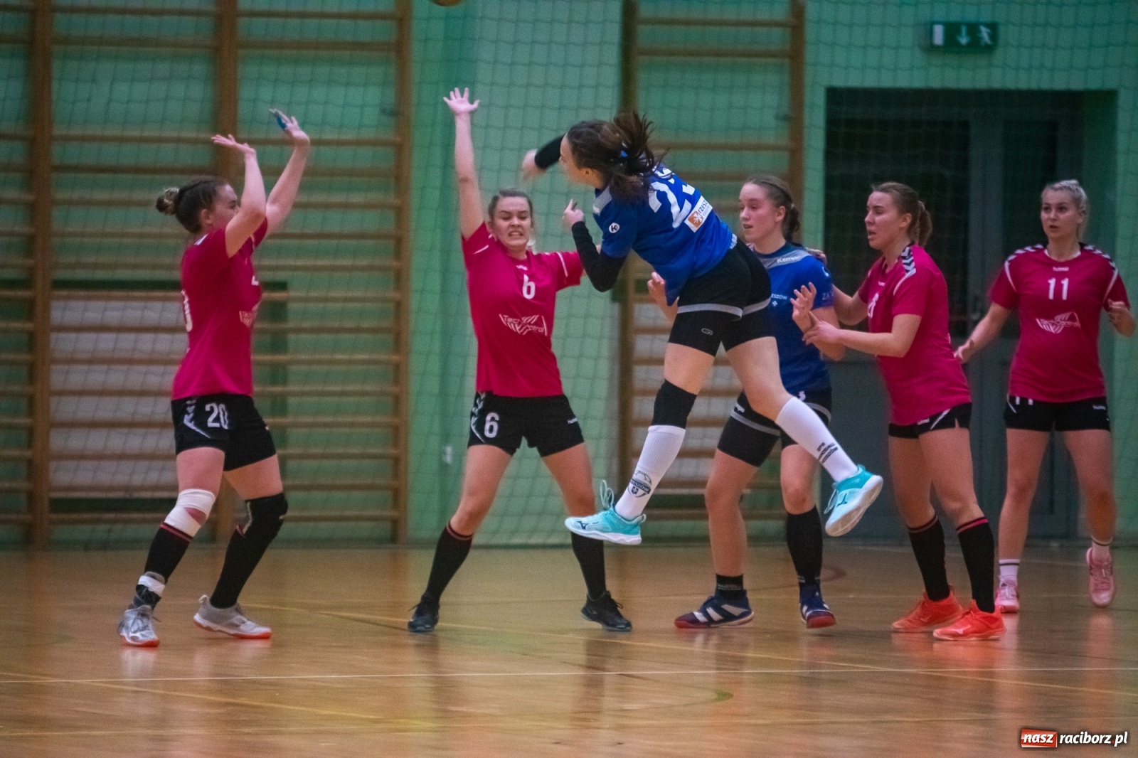 Zdjęcie w galerii na portalu naszraciborz.pl: Piłka ręczna. Kolejny horror z udziałem pietrowickiego Startu [FOTO i WIDEO] wiadomości z regionu