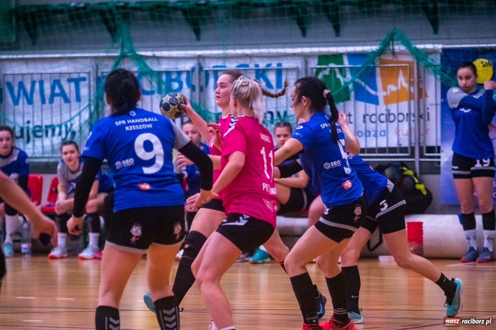 Zdjęcie w galerii na portalu naszraciborz.pl: Piłka ręczna. Kolejny horror z udziałem pietrowickiego Startu [FOTO i WIDEO] wiadomości z regionu