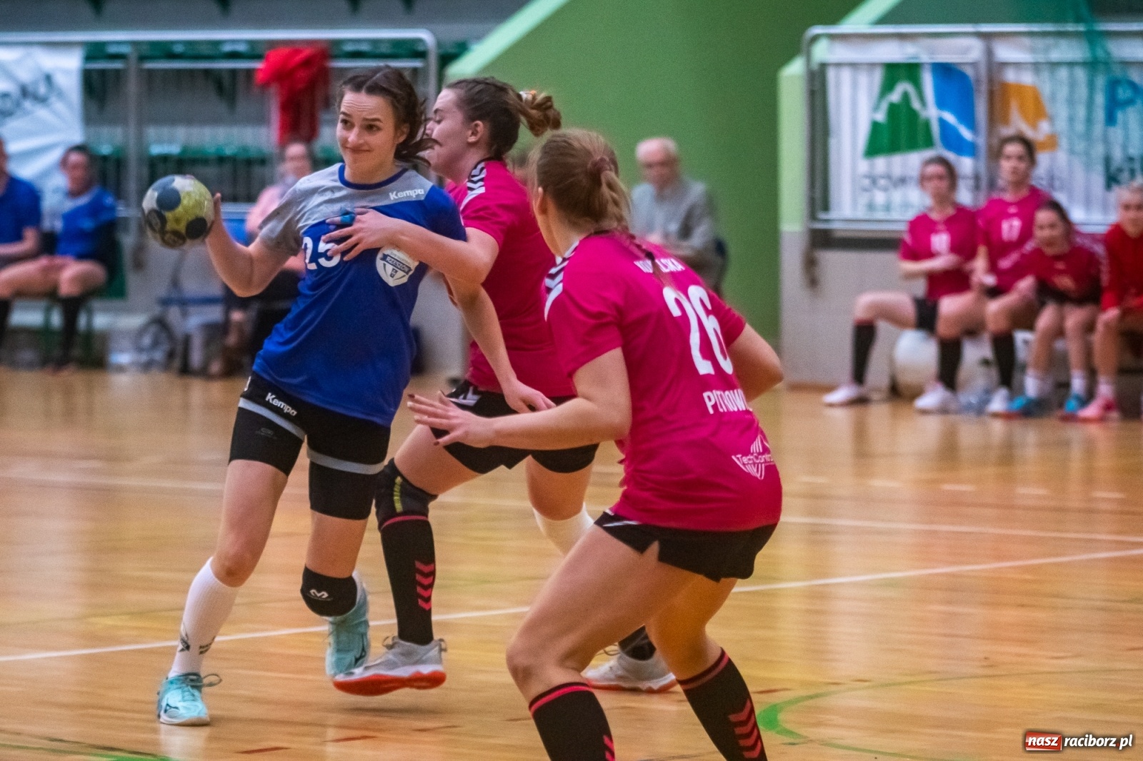 Zdjęcie w galerii na portalu naszraciborz.pl: Piłka ręczna. Kolejny horror z udziałem pietrowickiego Startu [FOTO i WIDEO] wiadomości z regionu