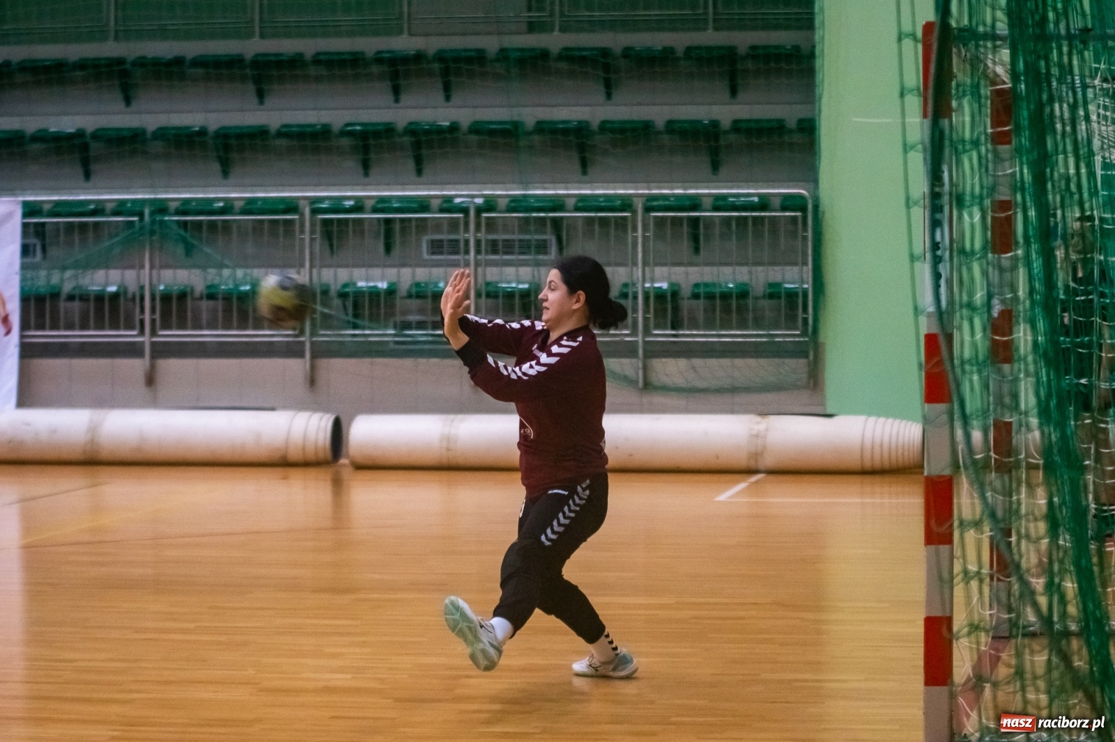 Zdjęcie w galerii na portalu naszraciborz.pl: Piłka ręczna. Kolejny horror z udziałem pietrowickiego Startu [FOTO i WIDEO] wiadomości z regionu