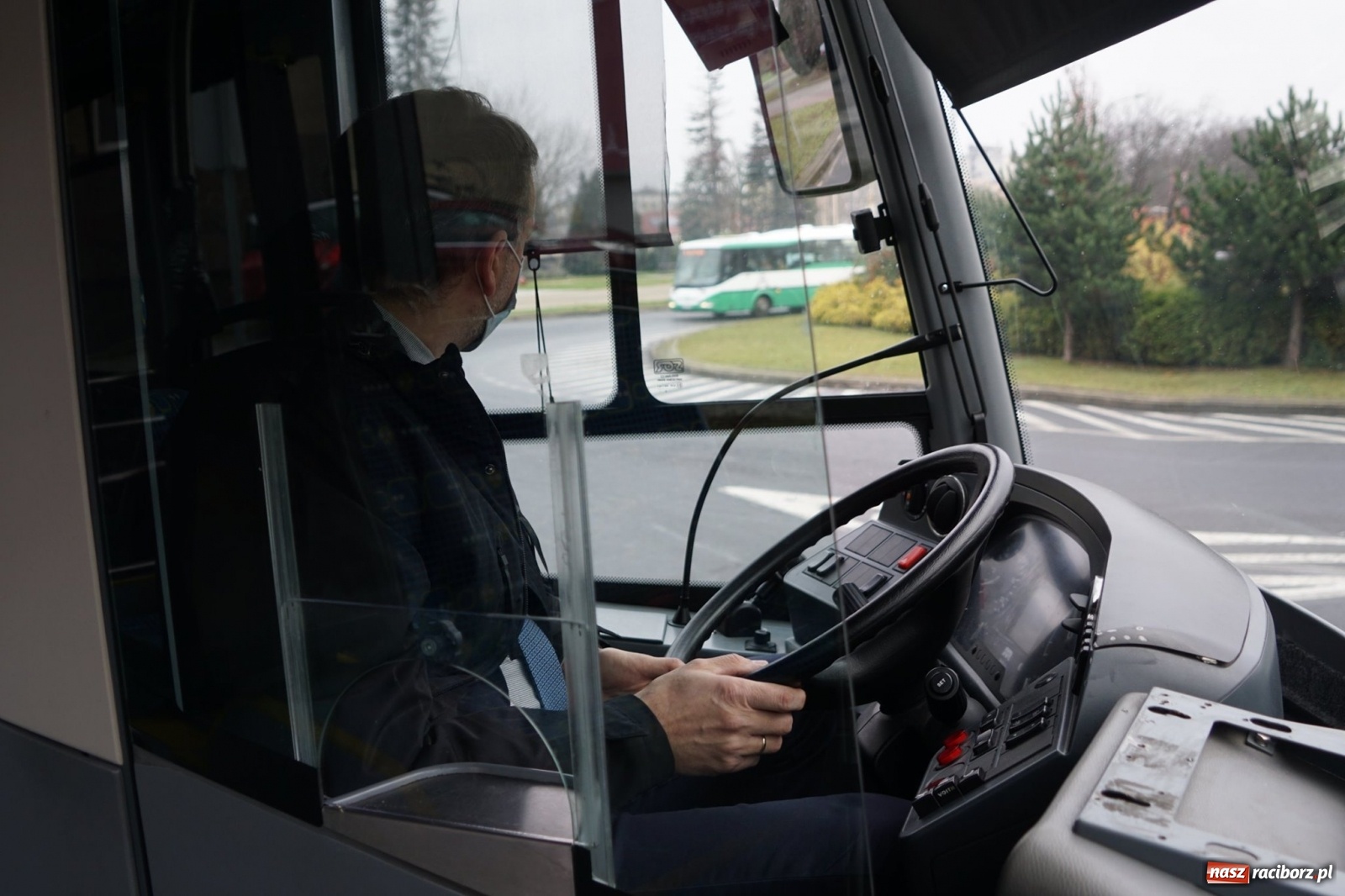 Zdjęcie w galerii na portalu naszraciborz.pl: Testowy ebus SOR wyjedzie na ulice Raciborza. Zmiana rozkładu jazdy!  wiadomości z regionu