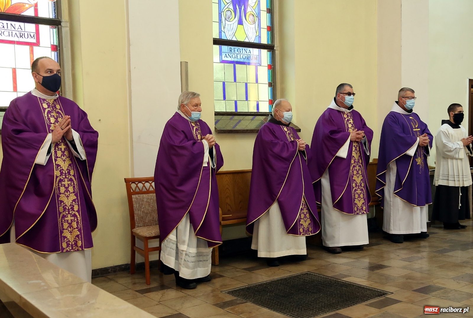 Zdjęcie w galerii na portalu naszraciborz.pl: Na Płoni pożegnano o. Kapistrana Eberharda Martzalla [FOTO] wiadomości z regionu