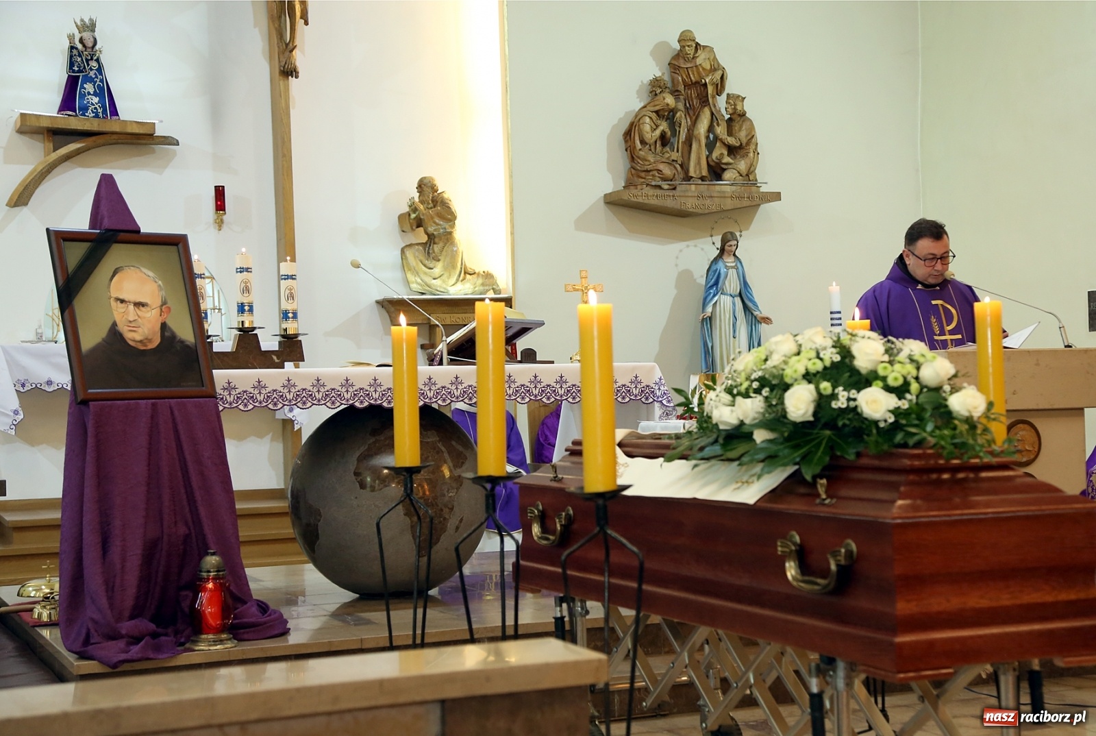 Zdjęcie w galerii na portalu naszraciborz.pl: Na Płoni pożegnano o. Kapistrana Eberharda Martzalla [FOTO] wiadomości z regionu