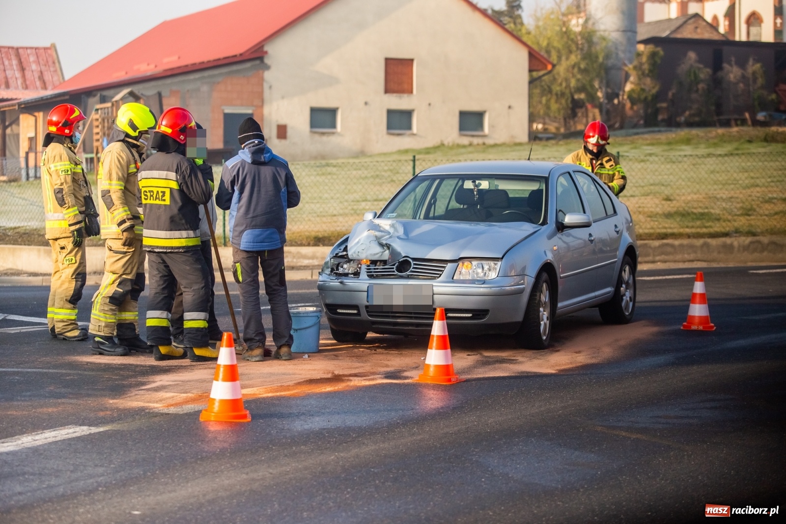 Zdjęcie w galerii na portalu naszraciborz.pl: Korczaka-Hulczyńska. Kierowca ciągnika ukarany mandatem wiadomości z regionu