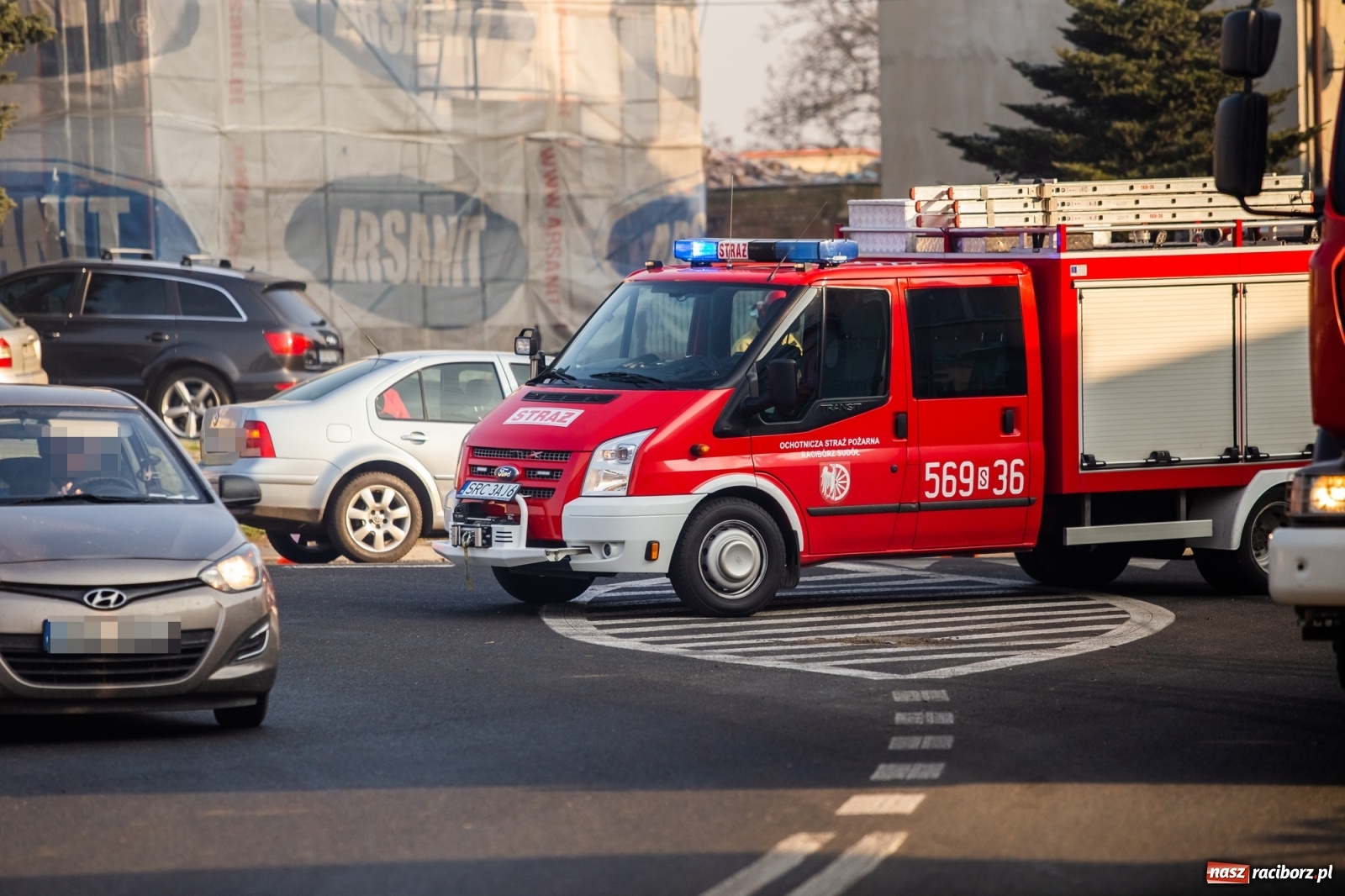 Zdjęcie w galerii na portalu naszraciborz.pl: Korczaka-Hulczyńska. Kierowca ciągnika ukarany mandatem wiadomości z regionu