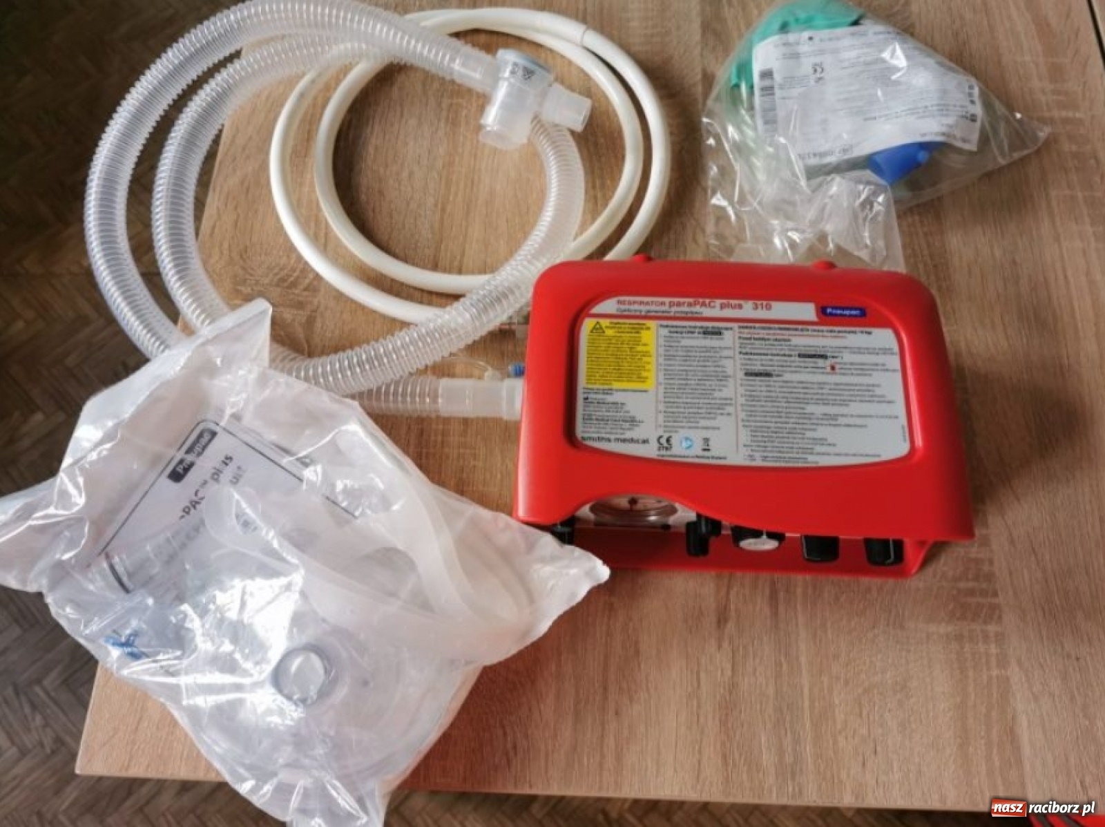 Zdjęcie w galerii na portalu naszraciborz.pl: Przenośny respirator dla Kuźni Raciborskiej i Nędzy  wiadomości z regionu