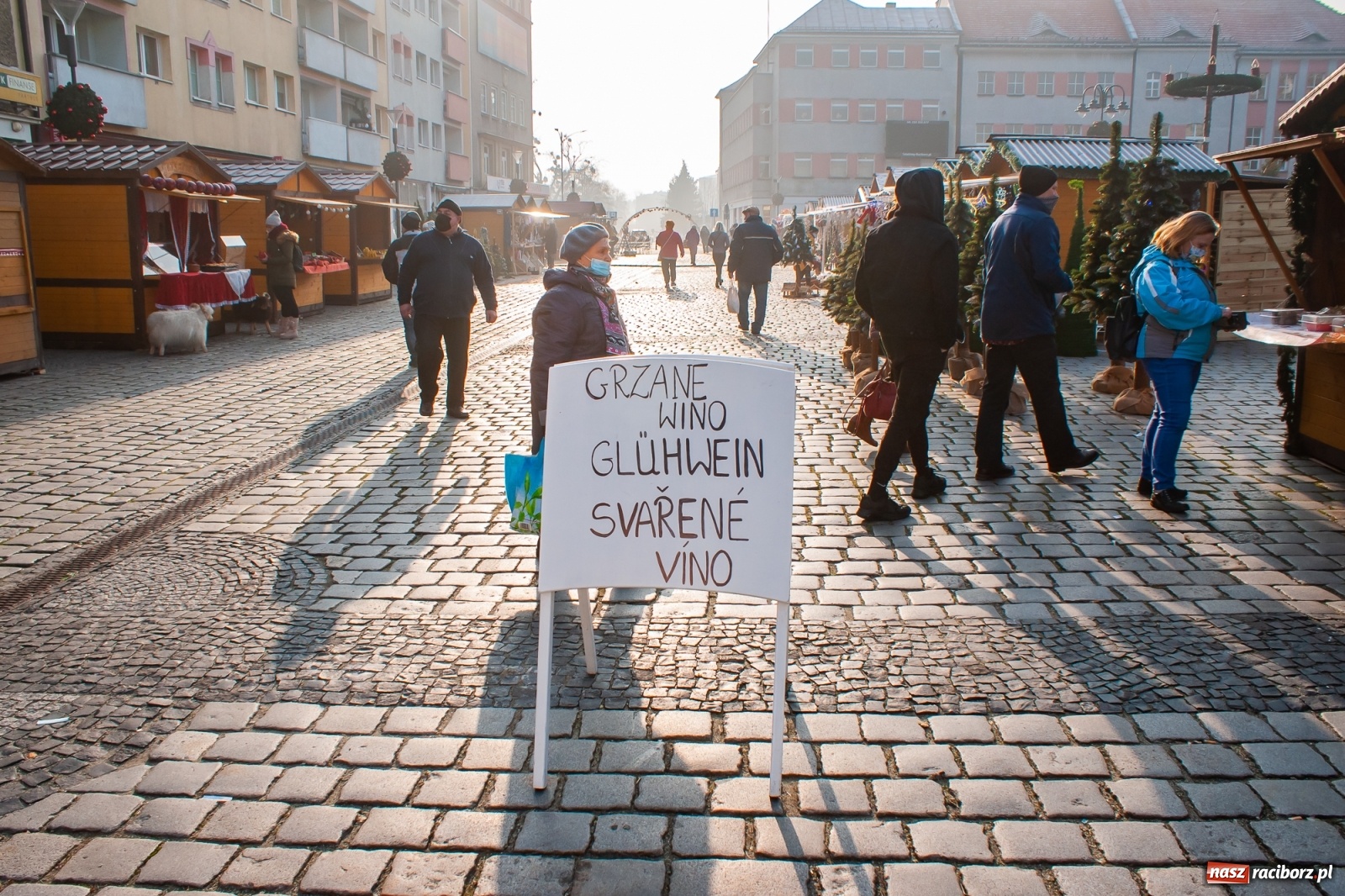 Zdjęcie w galerii na portalu naszraciborz.pl: Z wizytą na raciborskim jarmarku bożonarodzeniowym [FOTO] wiadomości z regionu