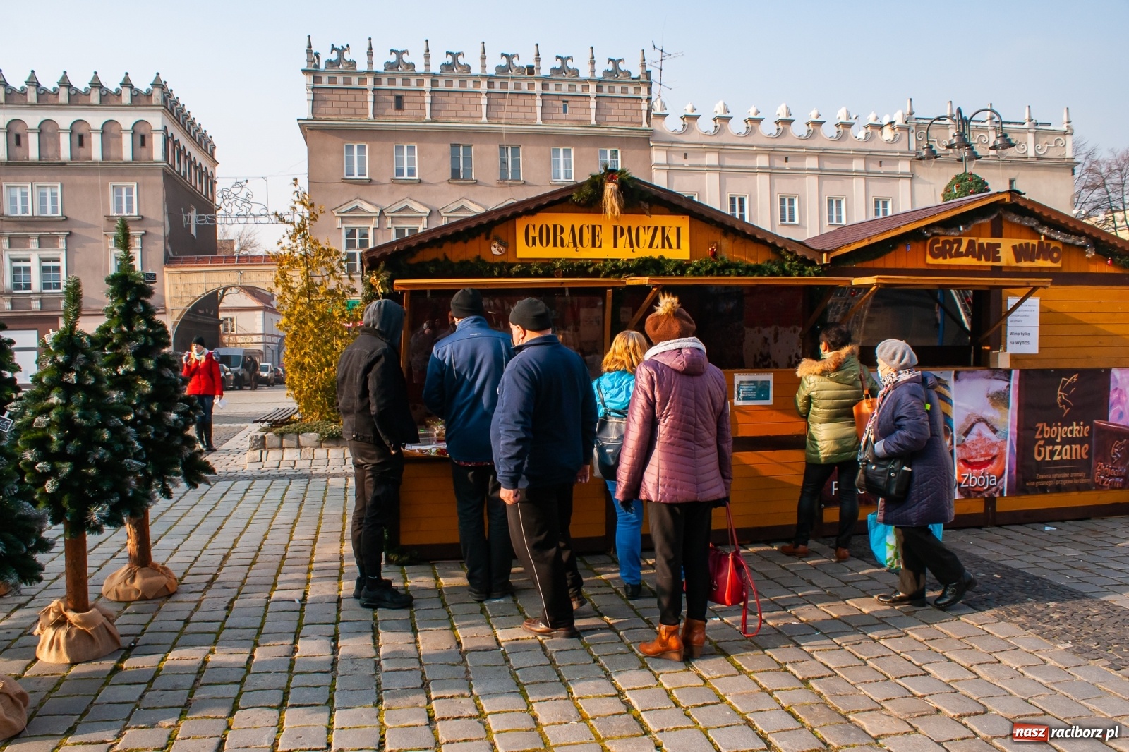Zdjęcie w galerii na portalu naszraciborz.pl: Z wizytą na raciborskim jarmarku bożonarodzeniowym [FOTO] wiadomości z regionu