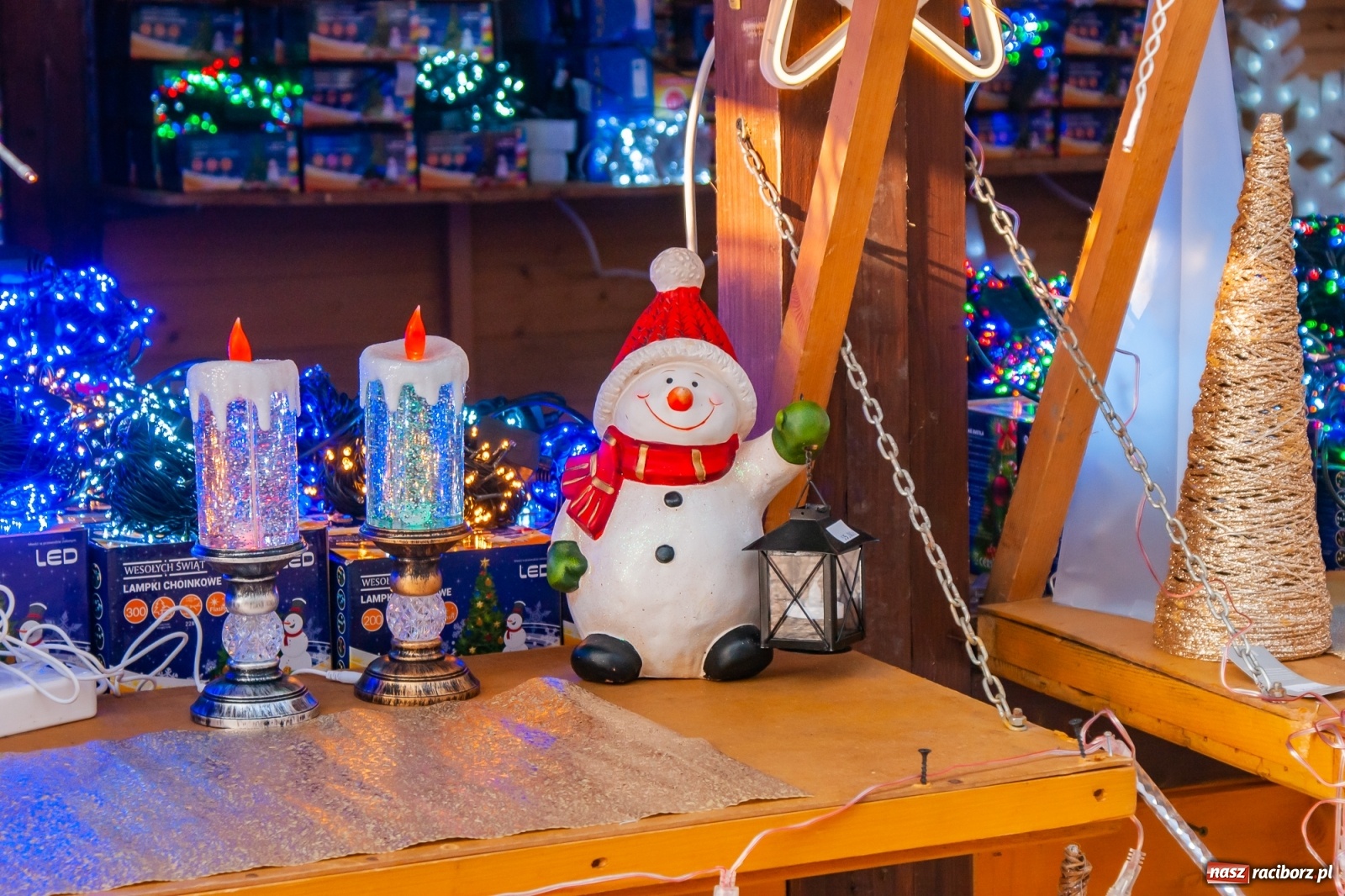 Zdjęcie w galerii na portalu naszraciborz.pl: Z wizytą na raciborskim jarmarku bożonarodzeniowym [FOTO] wiadomości z regionu