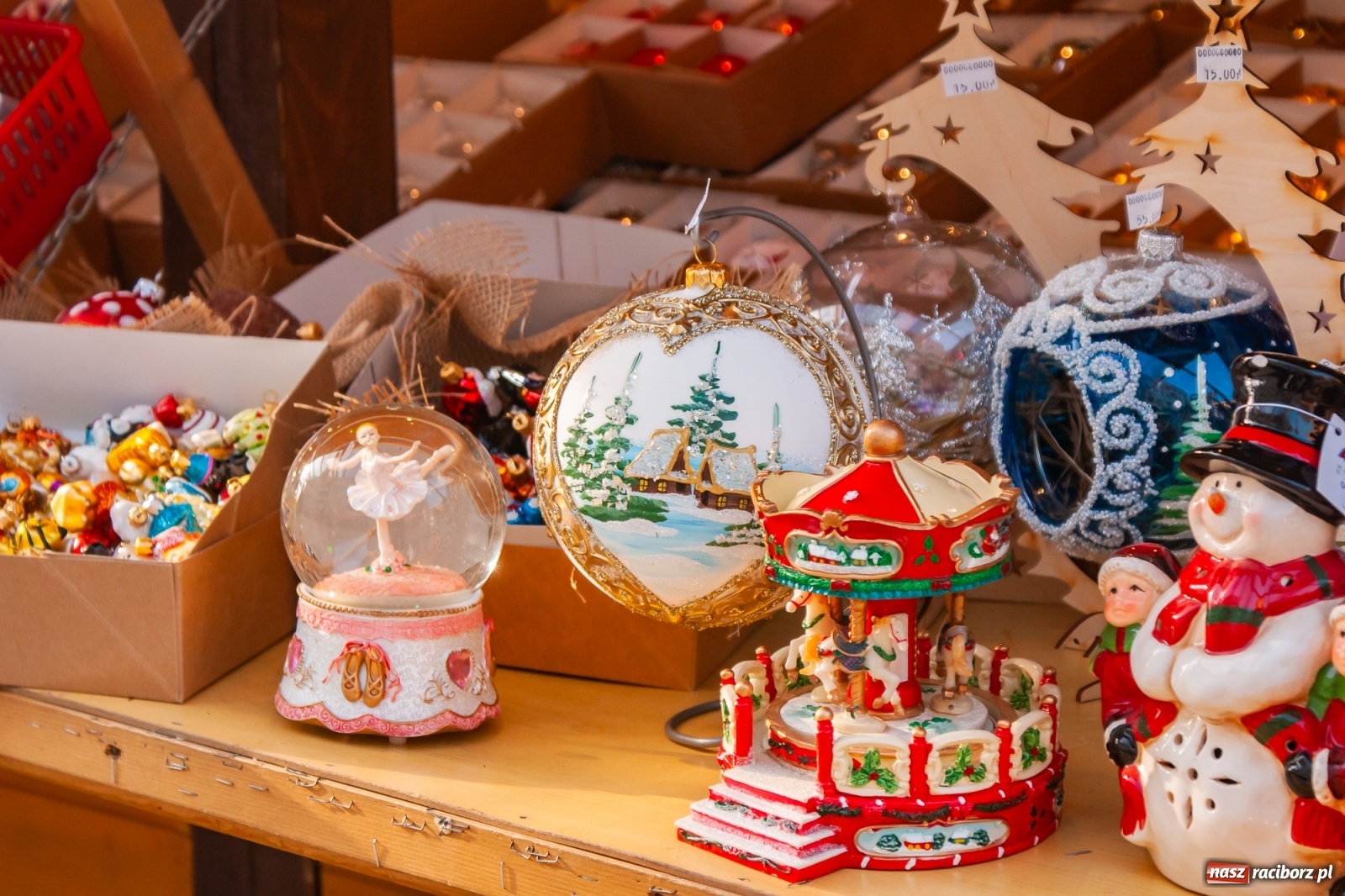 Zdjęcie w galerii na portalu naszraciborz.pl: Z wizytą na raciborskim jarmarku bożonarodzeniowym [FOTO] wiadomości z regionu