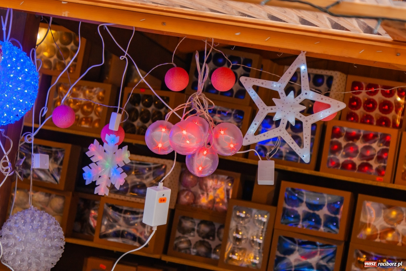 Zdjęcie w galerii na portalu naszraciborz.pl: Z wizytą na raciborskim jarmarku bożonarodzeniowym [FOTO] wiadomości z regionu