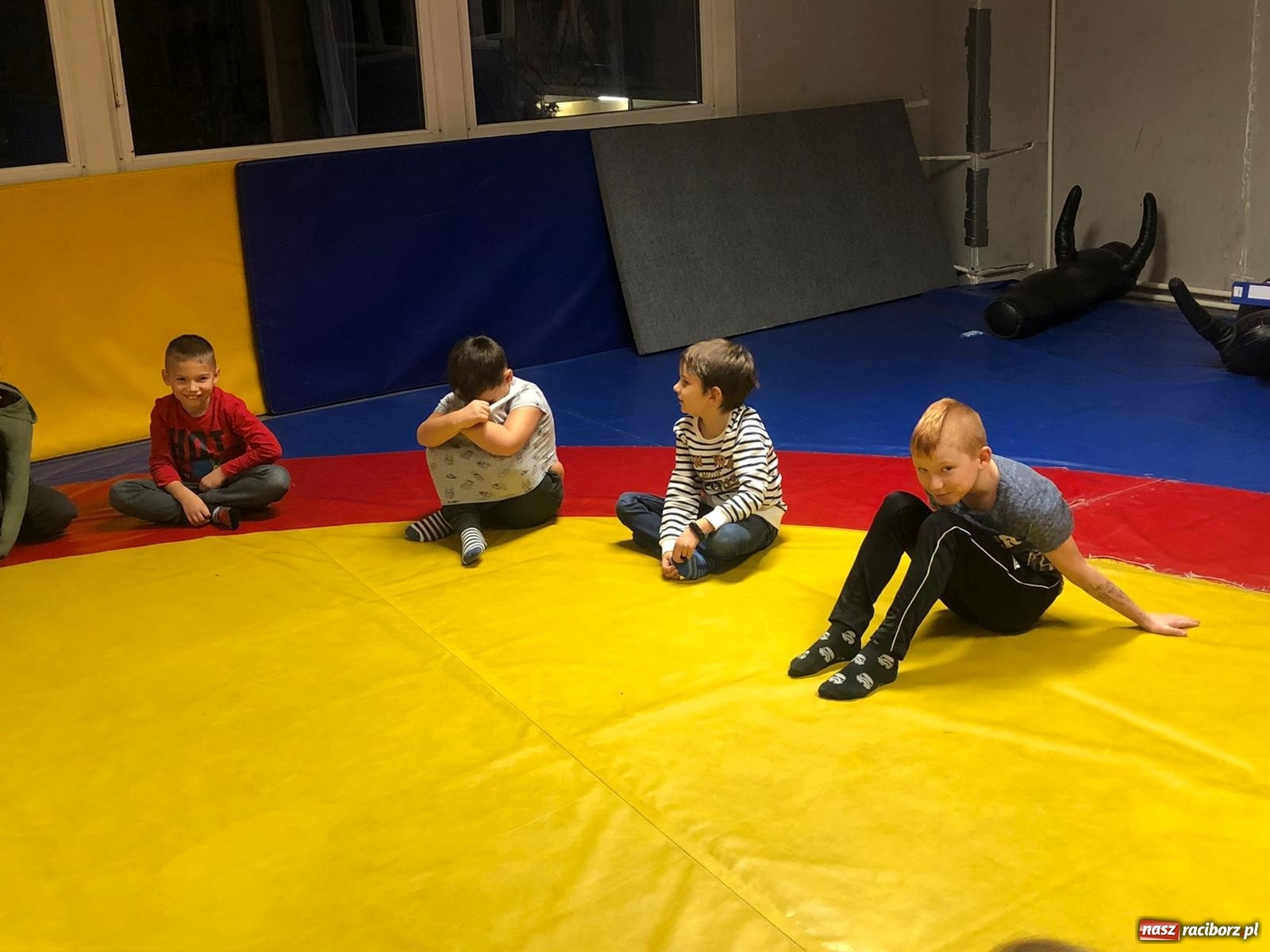 Zdjęcie w galerii na portalu naszraciborz.pl: Zajęcia profilaktyczne dla dzieci w Klubie Łamator wiadomości z regionu