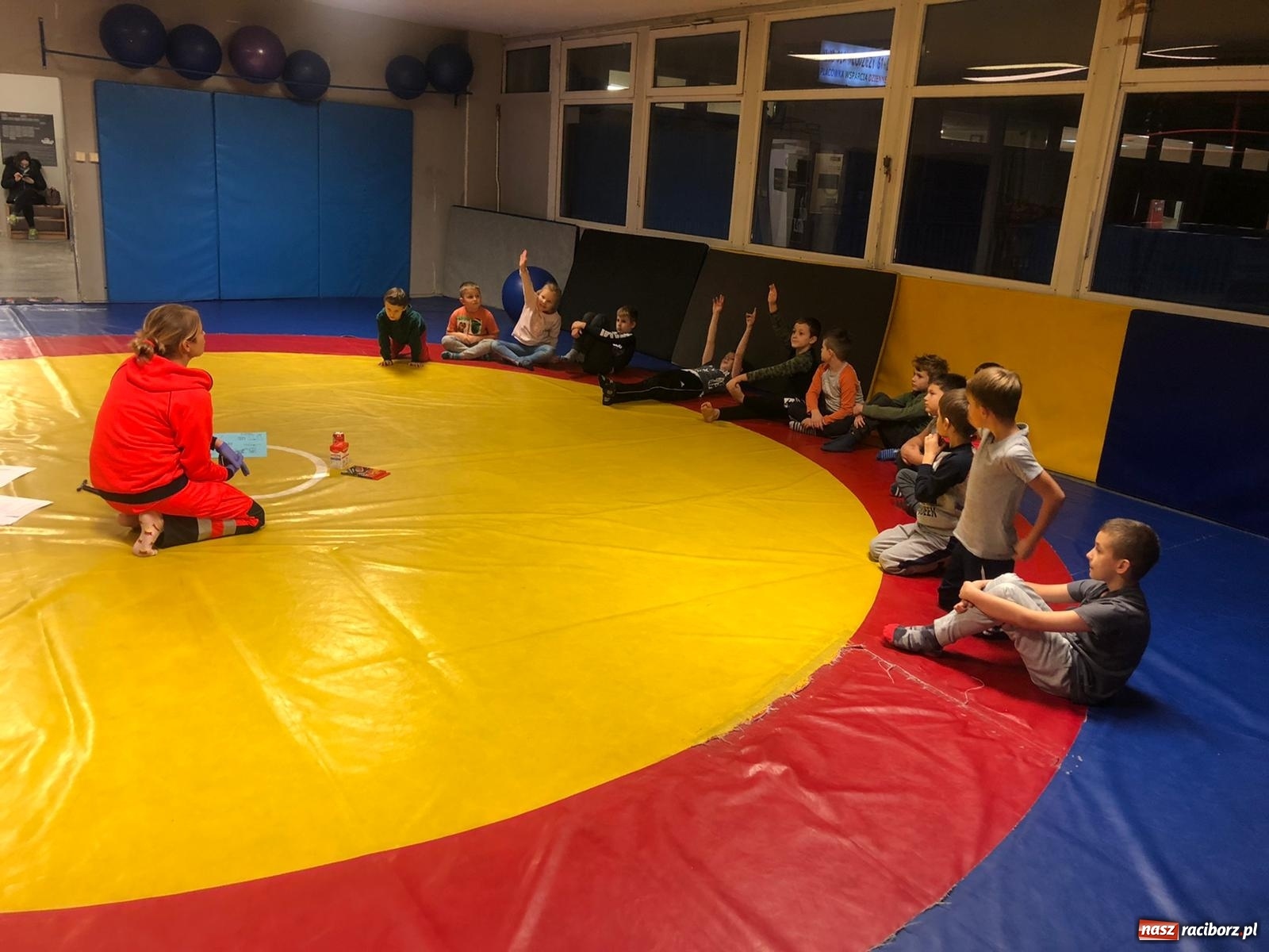 Zdjęcie w galerii na portalu naszraciborz.pl: Zajęcia profilaktyczne dla dzieci w Klubie Łamator wiadomości z regionu