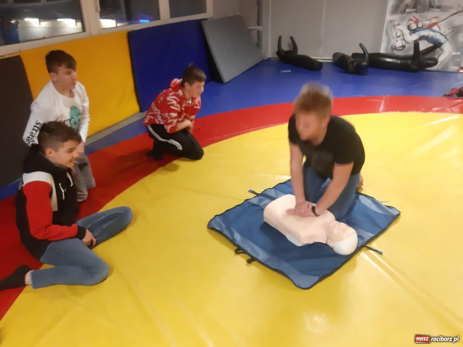 Zdjęcie w galerii na portalu naszraciborz.pl: Zajęcia profilaktyczne dla dzieci w Klubie Łamator wiadomości z regionu