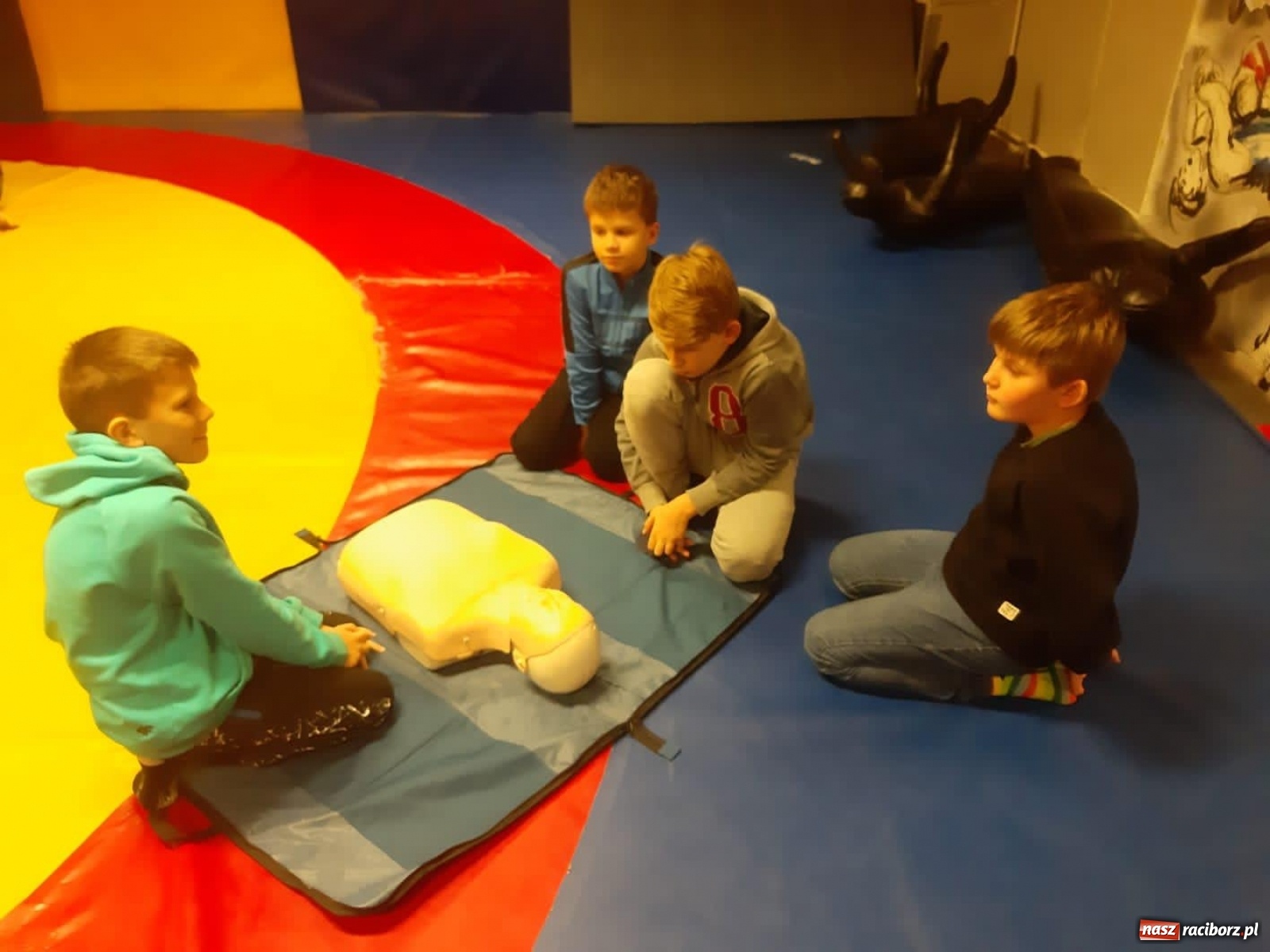 Zdjęcie w galerii na portalu naszraciborz.pl: Zajęcia profilaktyczne dla dzieci w Klubie Łamator wiadomości z regionu