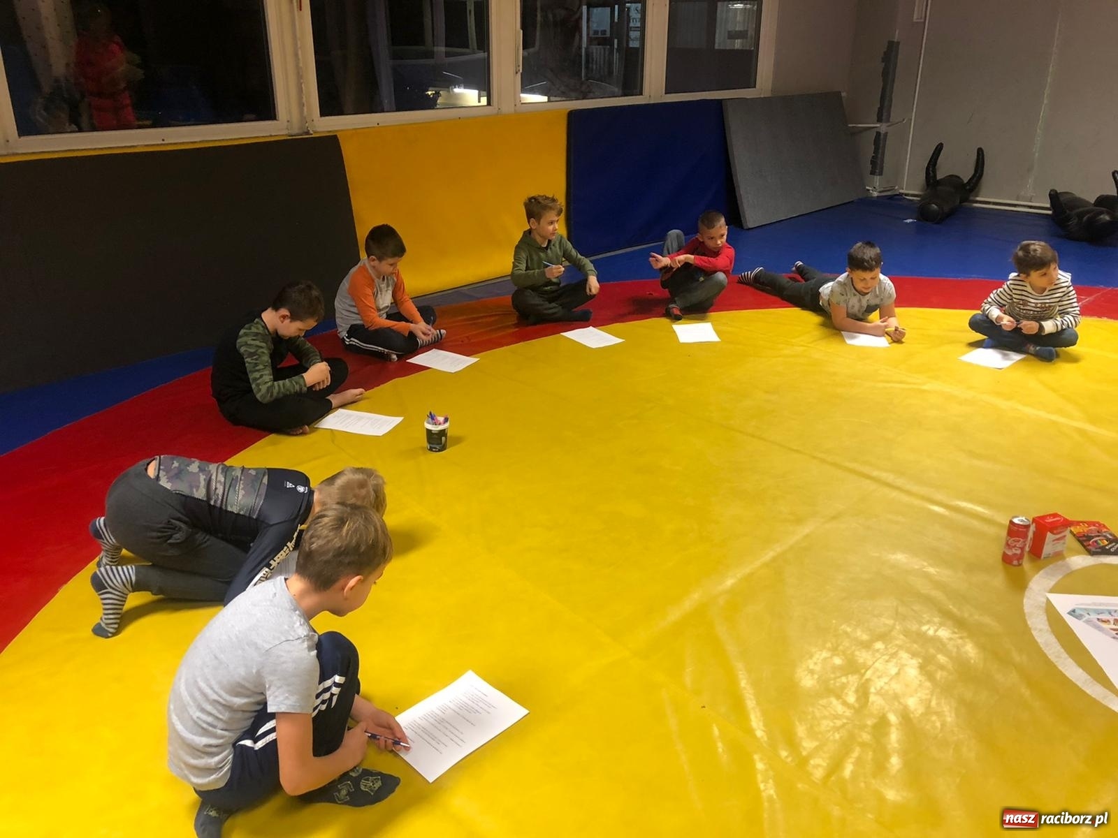 Zdjęcie w galerii na portalu naszraciborz.pl: Zajęcia profilaktyczne dla dzieci w Klubie Łamator wiadomości z regionu