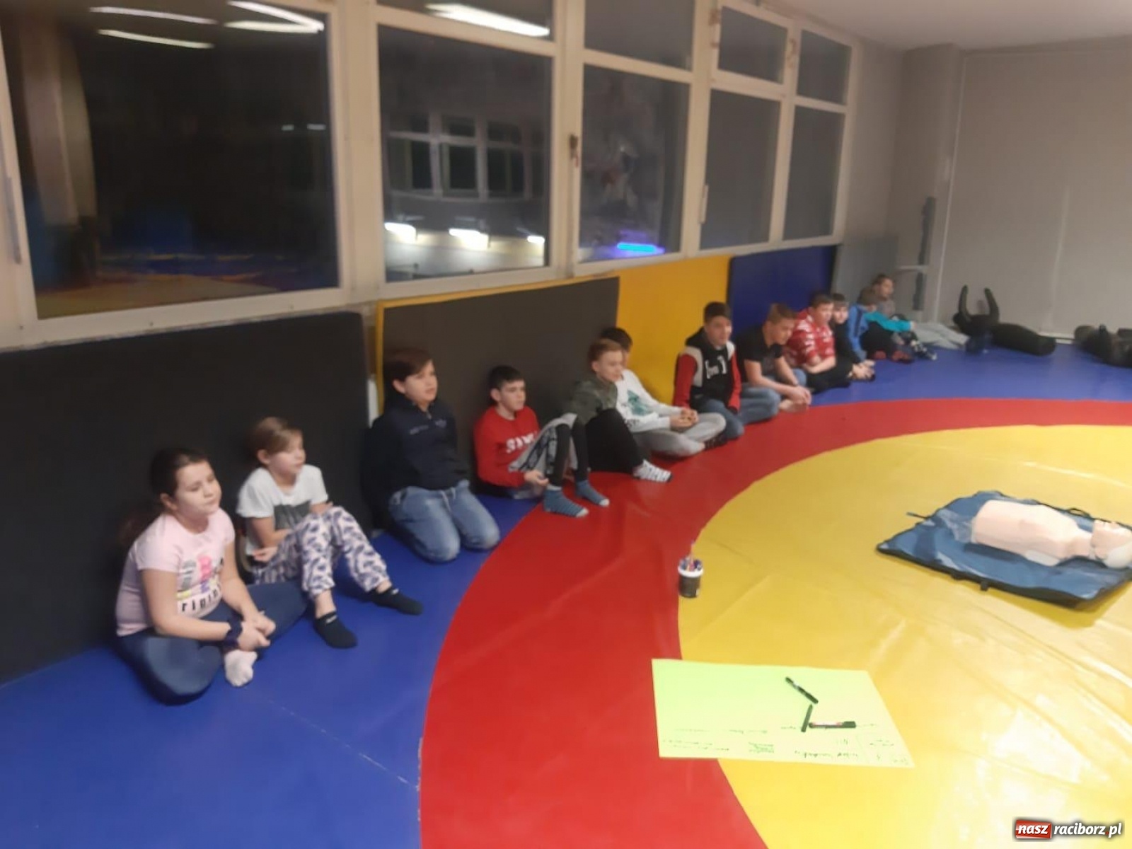 Zdjęcie w galerii na portalu naszraciborz.pl: Zajęcia profilaktyczne dla dzieci w Klubie Łamator wiadomości z regionu