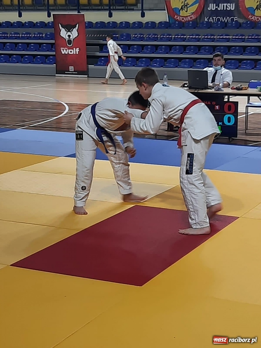 Zdjęcie w galerii na portalu naszraciborz.pl: Worek medali Łamatorów na Mistrzostwach Śląska w Ju Jitsu wiadomości z regionu