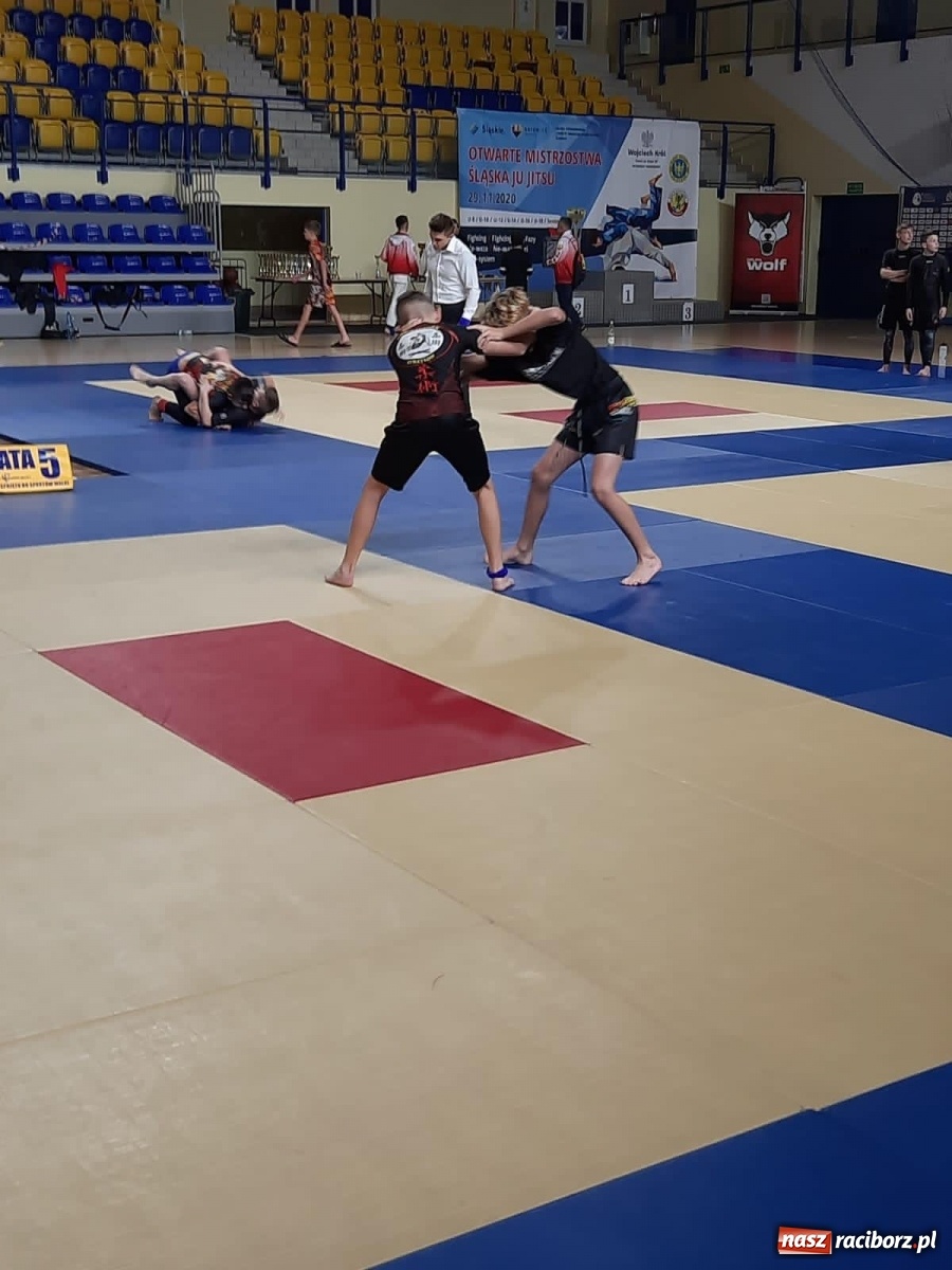 Zdjęcie w galerii na portalu naszraciborz.pl: Worek medali Łamatorów na Mistrzostwach Śląska w Ju Jitsu wiadomości z regionu