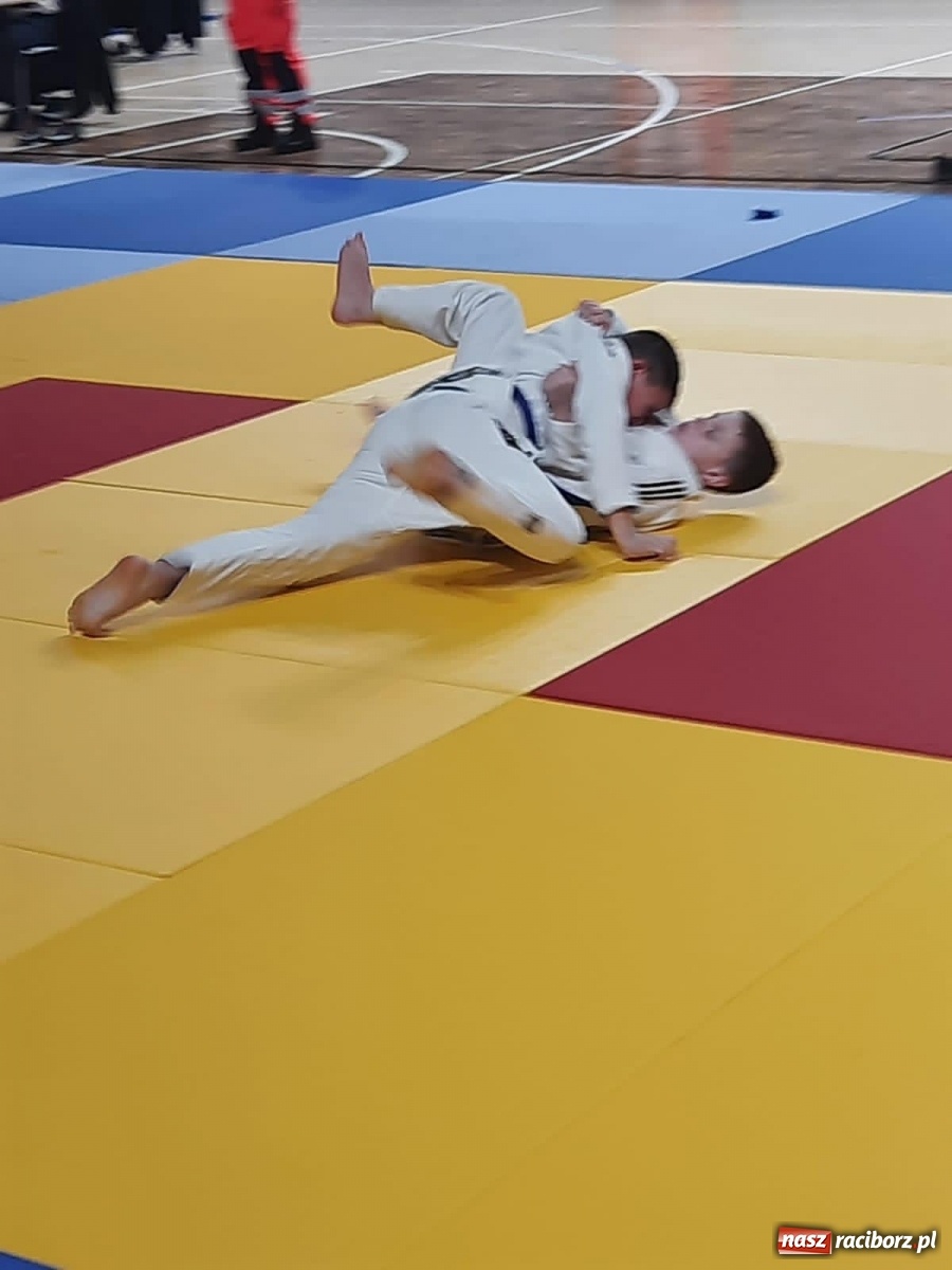 Zdjęcie w galerii na portalu naszraciborz.pl: Worek medali Łamatorów na Mistrzostwach Śląska w Ju Jitsu wiadomości z regionu