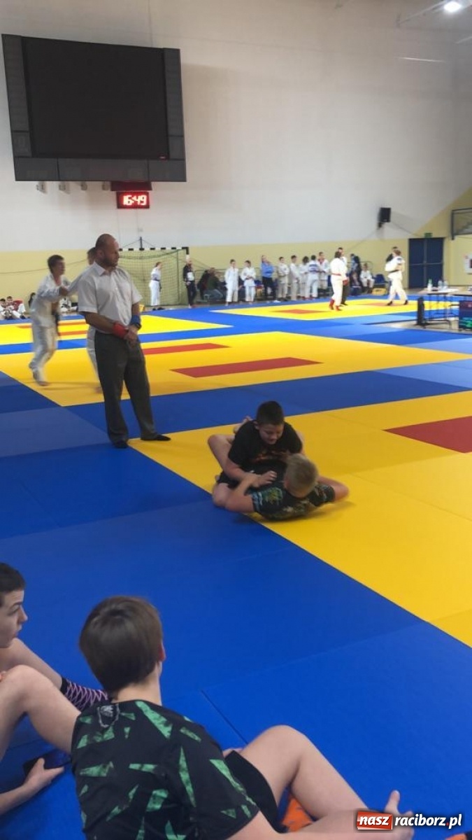 Zdjęcie w galerii na portalu naszraciborz.pl: Worek medali Łamatorów na Mistrzostwach Śląska w Ju Jitsu wiadomości z regionu