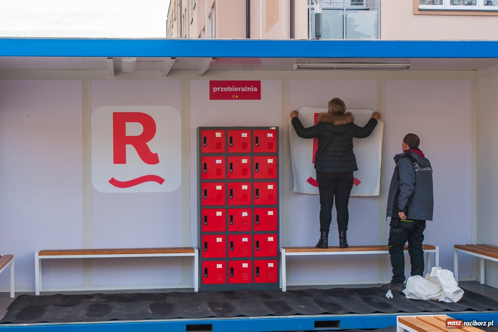 Zdjęcie w galerii na portalu naszraciborz.pl: Królewski test raciborskiego lodowiska [FOTO i WIDEO] wiadomości z regionu