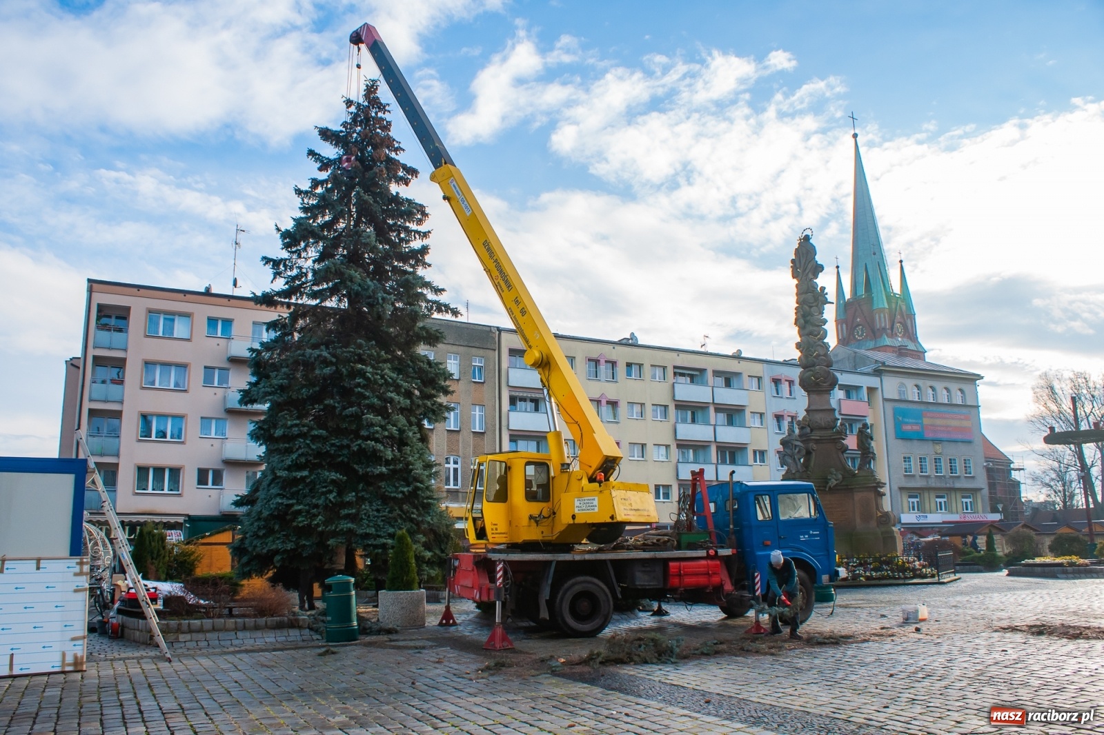 Zdjęcie w galerii na portalu naszraciborz.pl: Królewski test raciborskiego lodowiska [FOTO i WIDEO] wiadomości z regionu