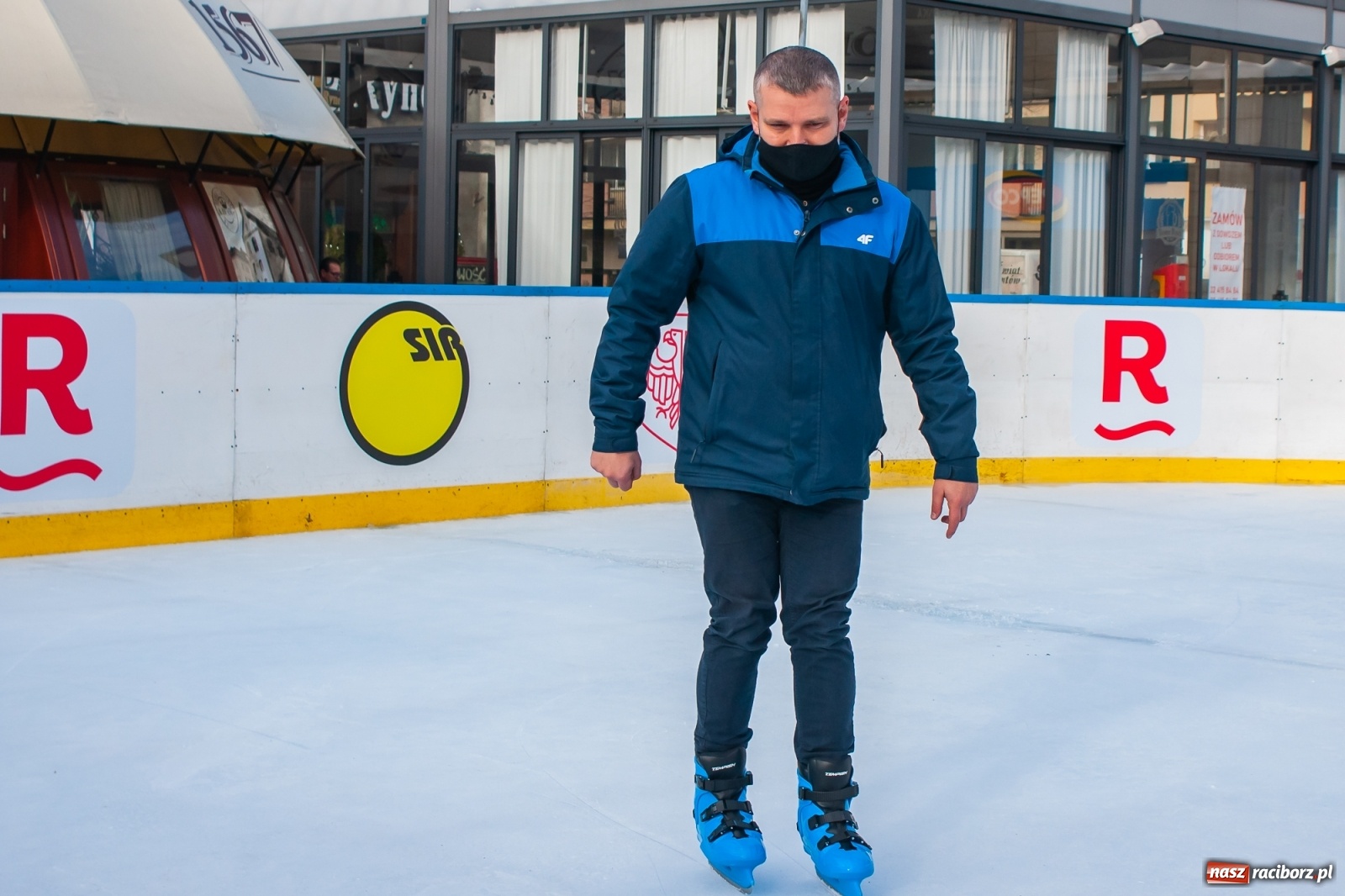Zdjęcie w galerii na portalu naszraciborz.pl: Królewski test raciborskiego lodowiska [FOTO i WIDEO] wiadomości z regionu