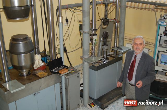 Zdjęcie w galerii na portalu naszraciborz.pl: Pod kontrolą specjalistów wiadomości z regionu