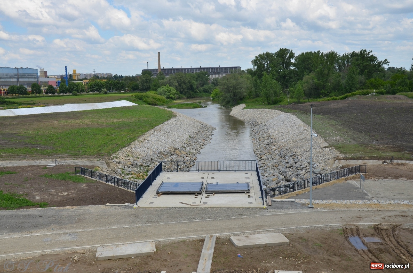 Zdjęcie w galerii na portalu naszraciborz.pl: Przedłużenie ulicy Łąkowej i węzeł komunikacyjny za Rafako [PROJEKT] wiadomości z regionu