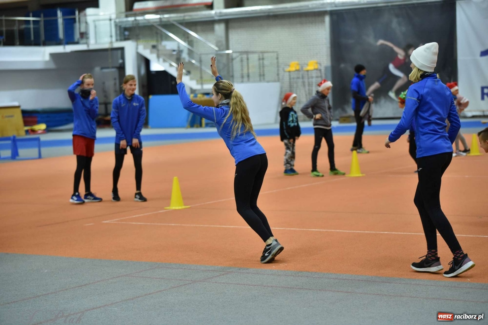 Zdjęcie w galerii na portalu naszraciborz.pl: Justyna Święty-Ersetic zrobiła niespodziankę młodym lekkoatletom wiadomości z regionu