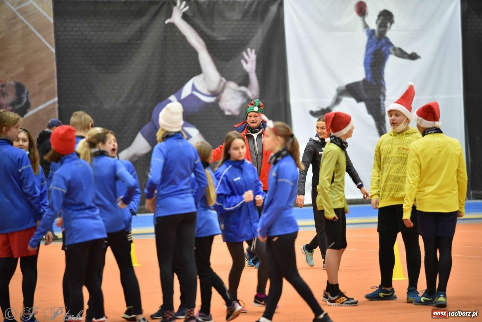 Zdjęcie w galerii na portalu naszraciborz.pl: Justyna Święty-Ersetic zrobiła niespodziankę młodym lekkoatletom wiadomości z regionu