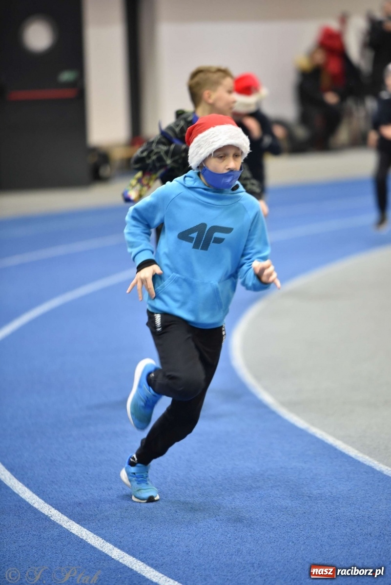 Zdjęcie w galerii na portalu naszraciborz.pl: Justyna Święty-Ersetic zrobiła niespodziankę młodym lekkoatletom wiadomości z regionu