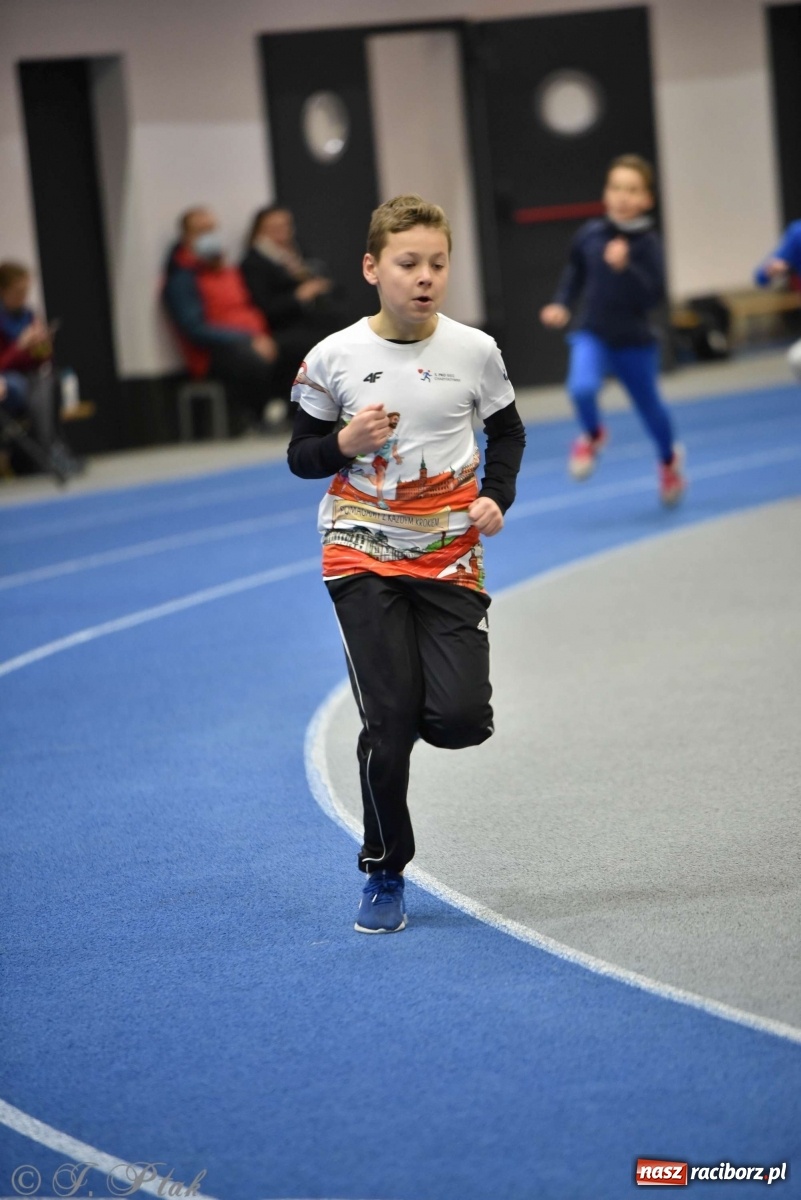 Zdjęcie w galerii na portalu naszraciborz.pl: Justyna Święty-Ersetic zrobiła niespodziankę młodym lekkoatletom wiadomości z regionu