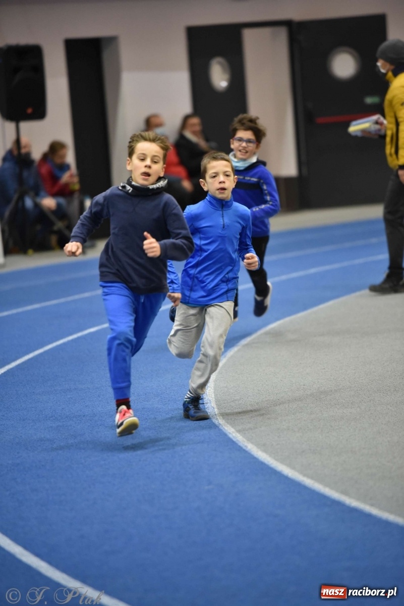 Zdjęcie w galerii na portalu naszraciborz.pl: Justyna Święty-Ersetic zrobiła niespodziankę młodym lekkoatletom wiadomości z regionu