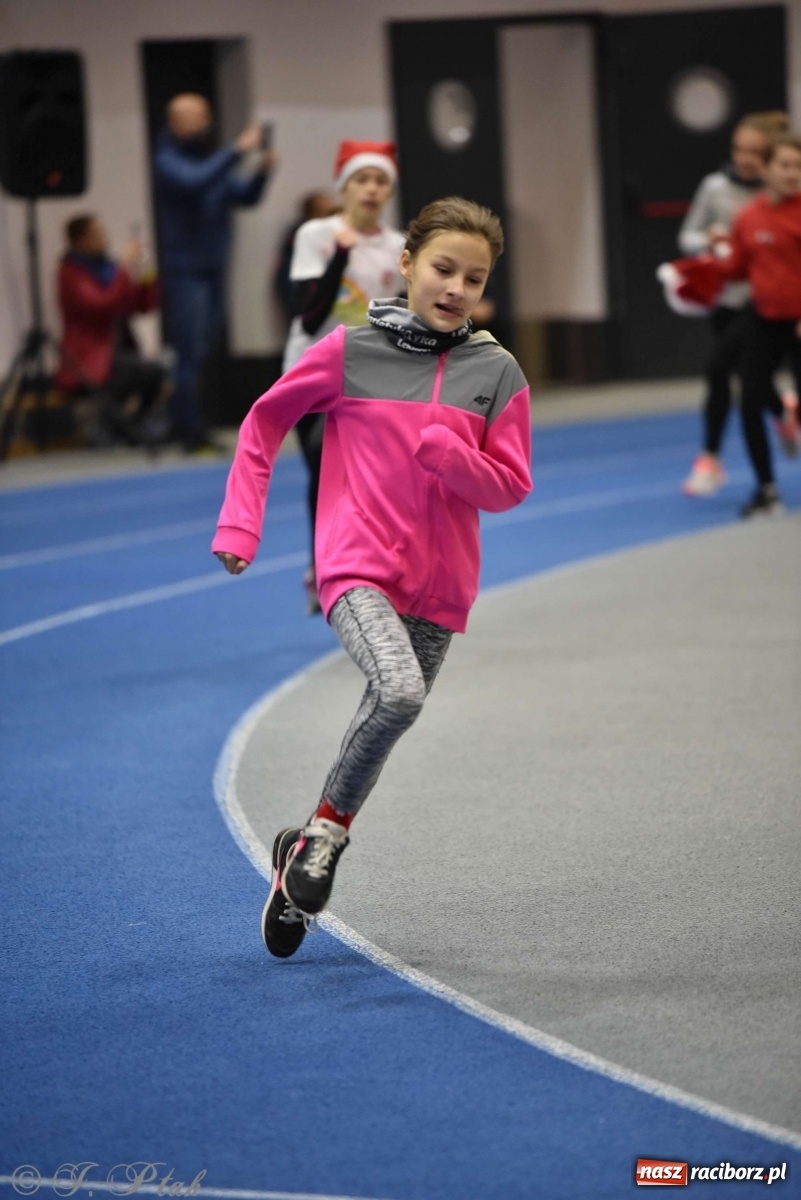 Zdjęcie w galerii na portalu naszraciborz.pl: Justyna Święty-Ersetic zrobiła niespodziankę młodym lekkoatletom wiadomości z regionu